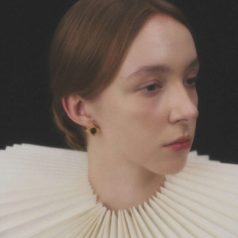 DHpet Zhong Chuxi and Cai Wenjing Same Style Dia Black Agate for Women, Light High-end Design Fashion Personality Earrings H260202