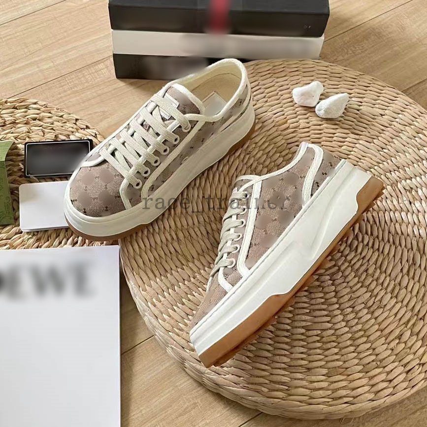 Designer womens fashion Platform Casual Shoes Sneakers Trainers Black White Green walking Mens Women sneakers 8.20 04