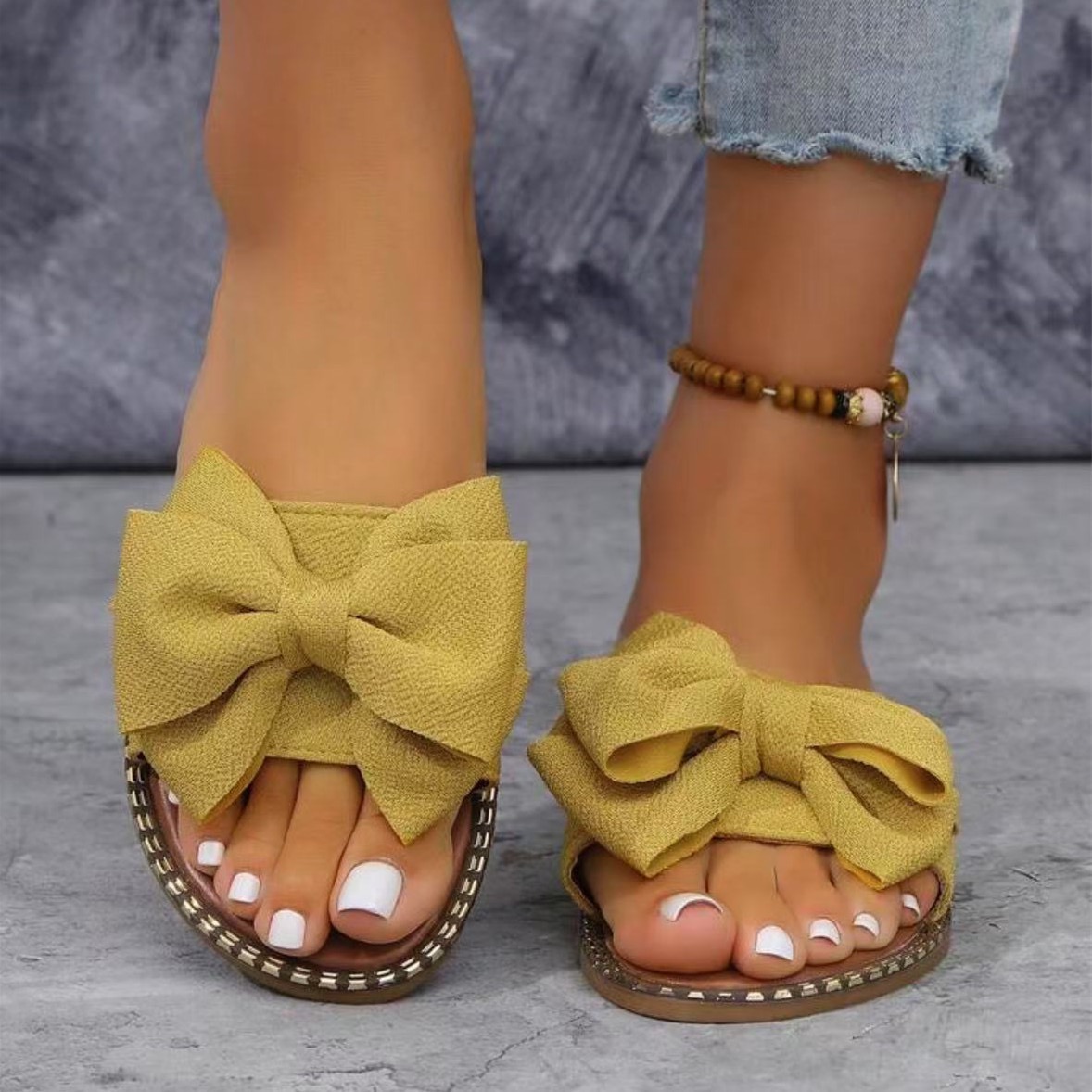 free shipping designer sandals 2025 New Low Heel sliders beach shoes Outdoor slippers for woman 35-40