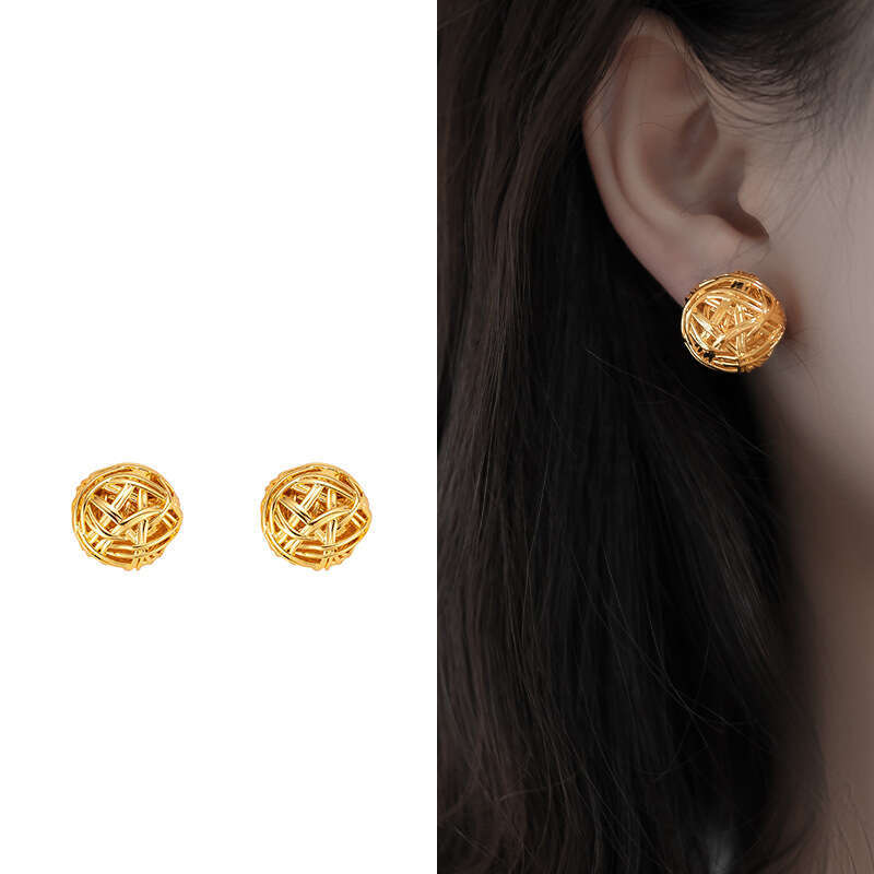Light Gold Exaggerated French Flower Sier Needle Elegant Texture Heart Earrings Jewelry