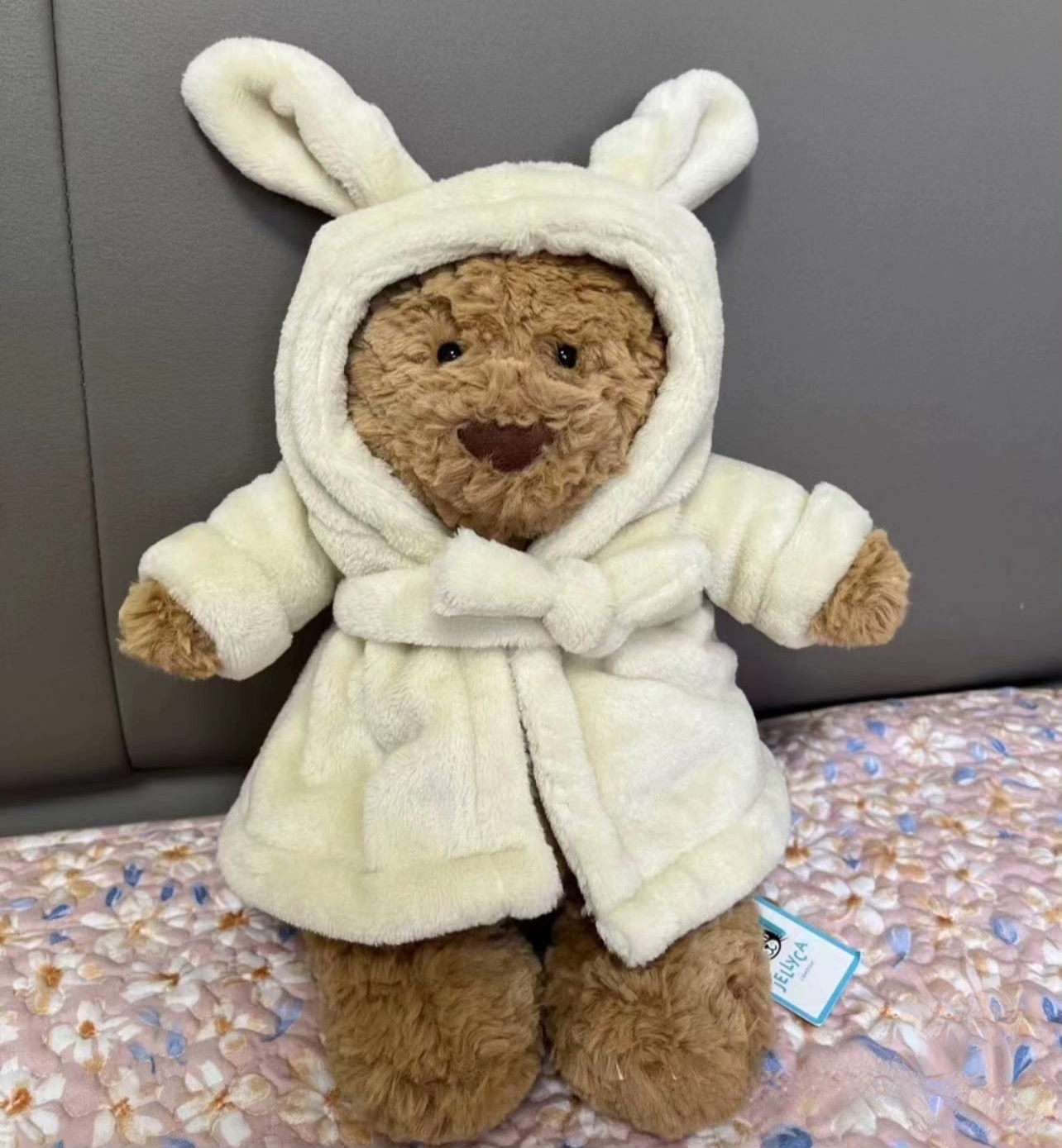 Dolls Jelly cat Plush Children's plush 2 toys Bathrobe Outfit Stuffed Toy Bartholomew Bear 'Bumblebee' Soothing the Doll Gifts