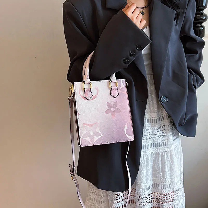 2025 Designer Bag Shoulder Bag Crossbody Bag Luxury Bag Purse Designer Tote bag design summer large capacity commuter shoulder bag hot