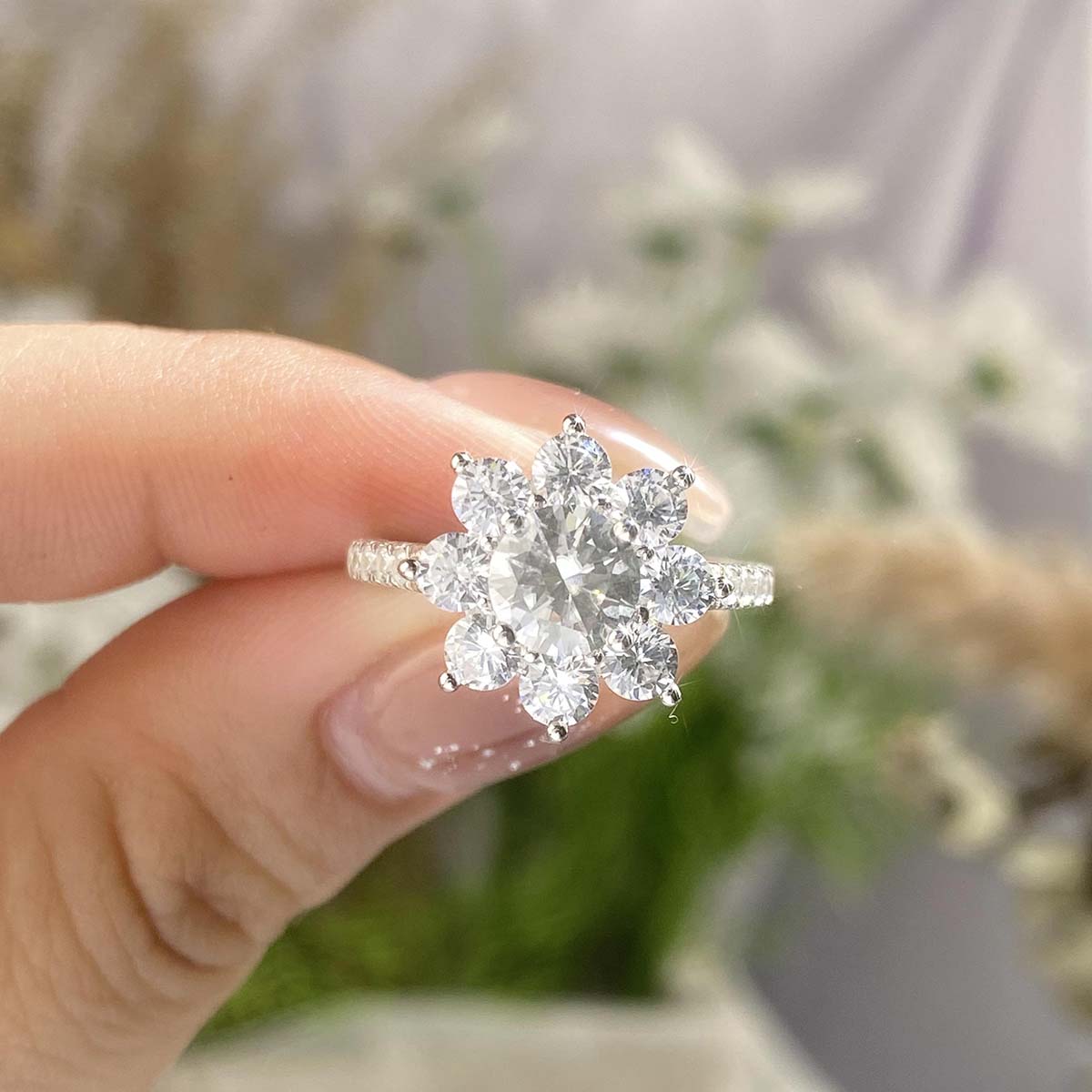 MT Premium Moissanite Rings for Womens 925 Sterling Silver EngagementRings with Sunflower Design & Gifting Box For Her And Anniversary With Certificat