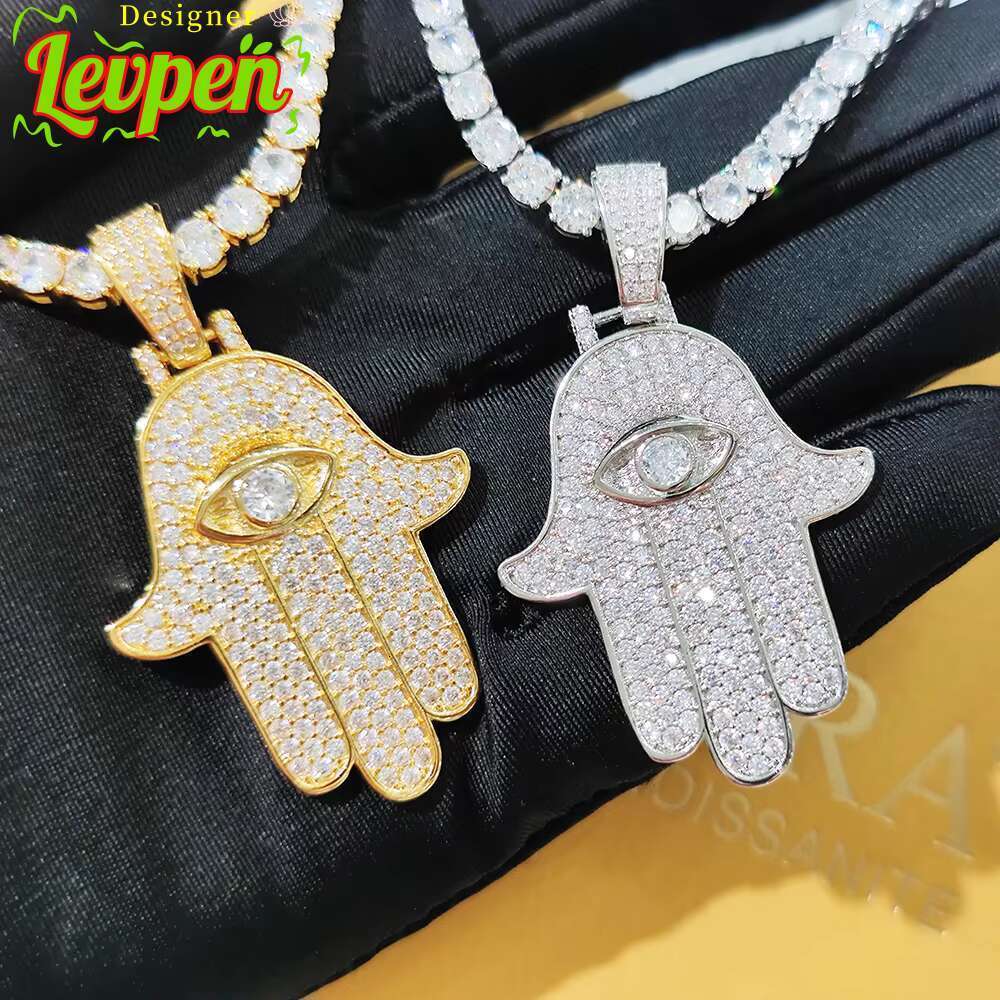 Designer LevpeHiphop Luxury Fine Jewelry 925 Sterling Silver Lab Diamond VVS Moissanite Pendant With GRA Certificate HAMSA Pendant Necklace OACOCANeck