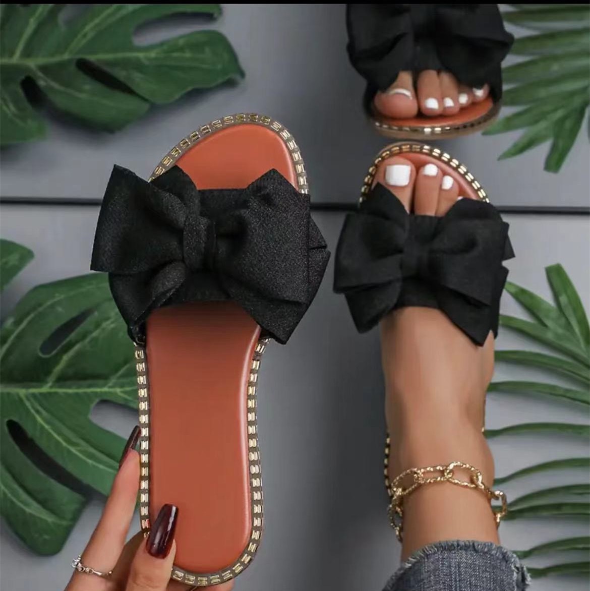free shipping designer sandals 2025 New Low Heel sliders beach shoes Outdoor slippers for woman 35-40
