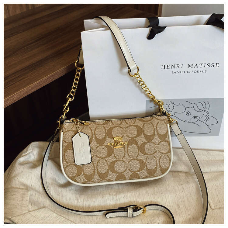 Designer Women Shoulder Bag Fashion Bear Graffiti Small Square for Women 2025 New Letter Printed Chain Crossbody Bag XMAS Gift