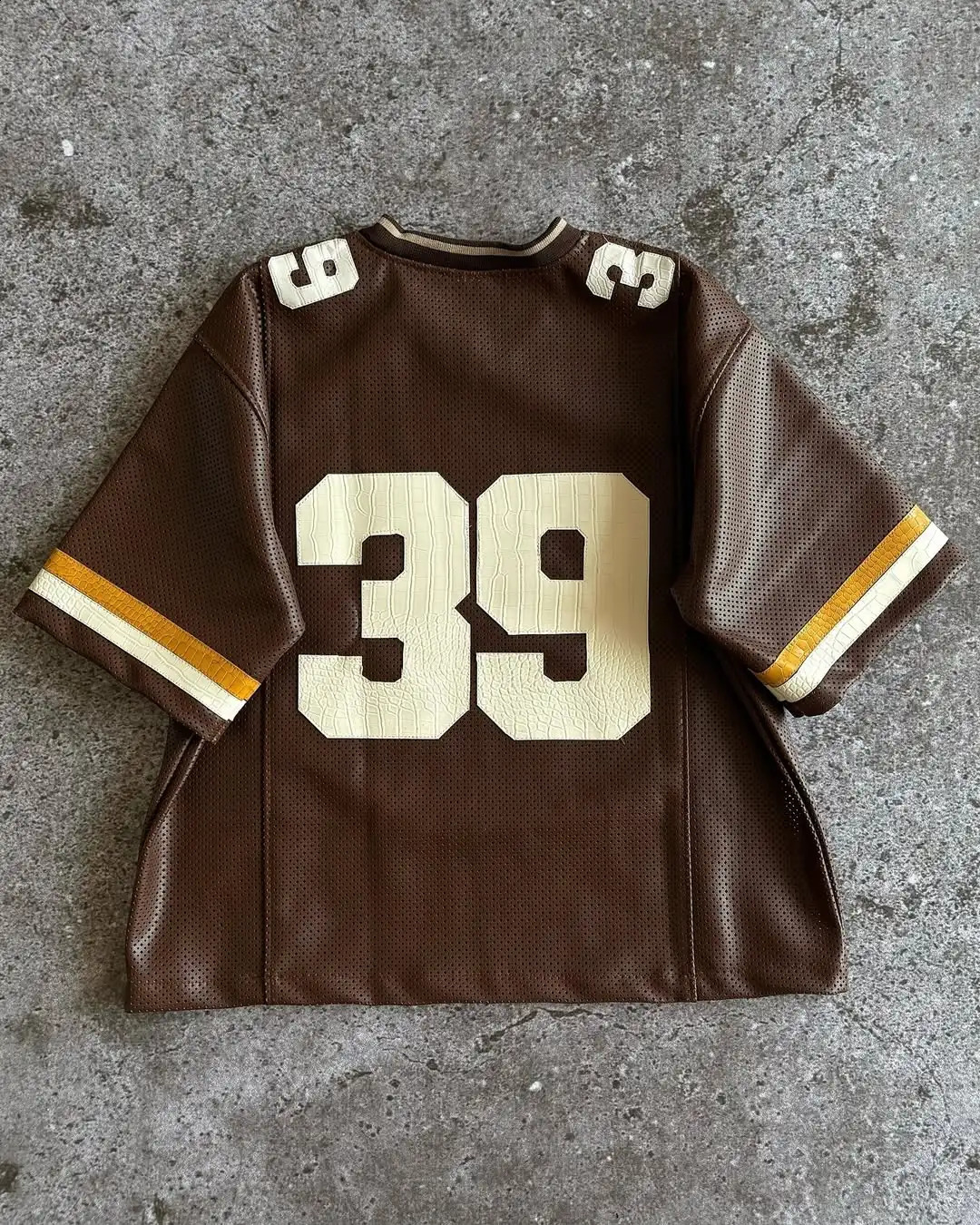 Y2K Streetwear Football Jersey Mens Womens Tshirt Brown Oversized Short Sleeve Shirt with Number 39 Tops 250821