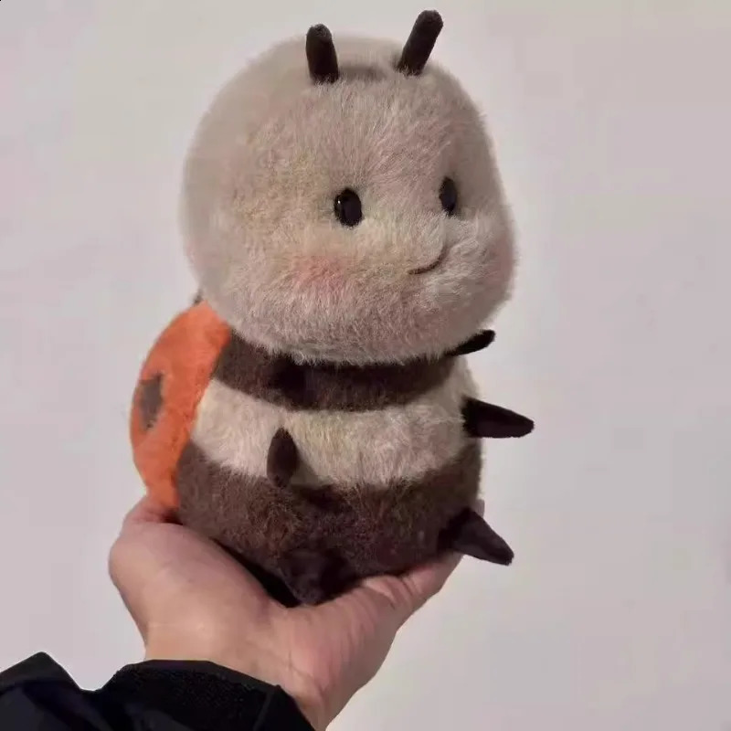 20CM Cute Fluffy Ladybug Little Bee Plush Toy Animal Honey Bee Stuffed Insect Toys with Wings PLushie Cartoon Kawaii Doll Kids 250820