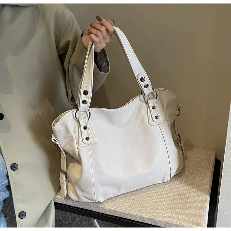 Autumn New Women s Crossbody Bag Large Capacity Fashionable Handbag Soft Leather PU New Retro Women s Handbag Autumn New Designer Bag Women s Shoulder