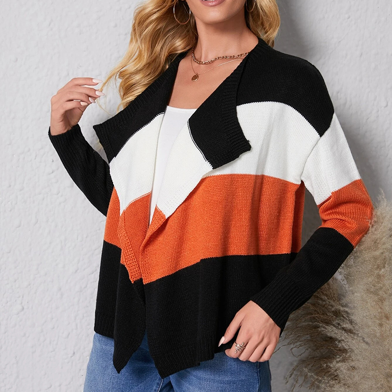 Fashionable Polyester Blend Tunic Cardigan with Elegant Two-Toned Design & Comfortable Looseness