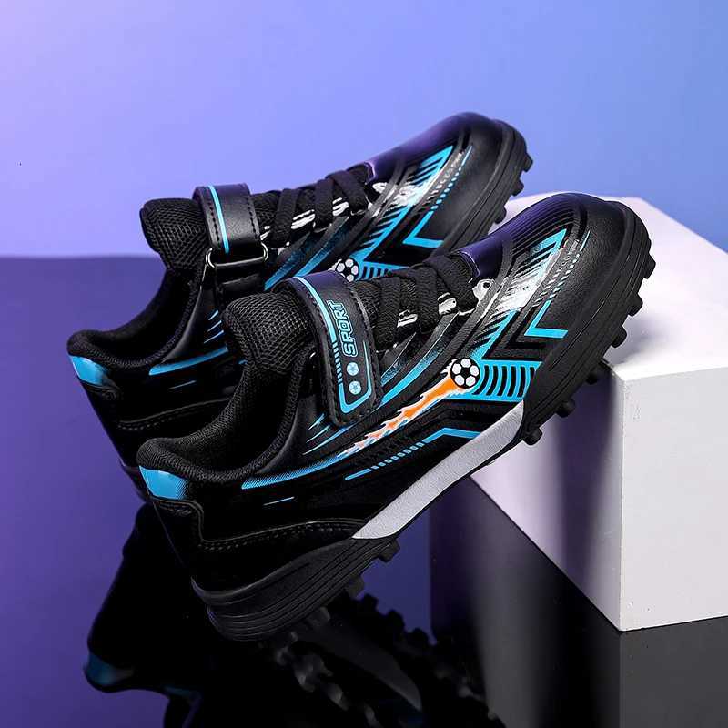 New Kid Boys TF Sneakers Professional Football Boots Non-Slip Soccer Shoes Ultralight Match Comfortable Sports Shoes Unisex W250821