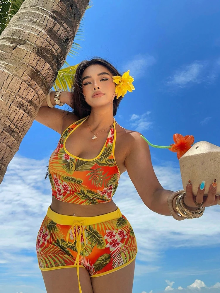 Ladies plus Size Tropical Vacation Fashion Print Tie-Neck Top And Sporty Casual Printed Shorts Two-Piece Set 250821