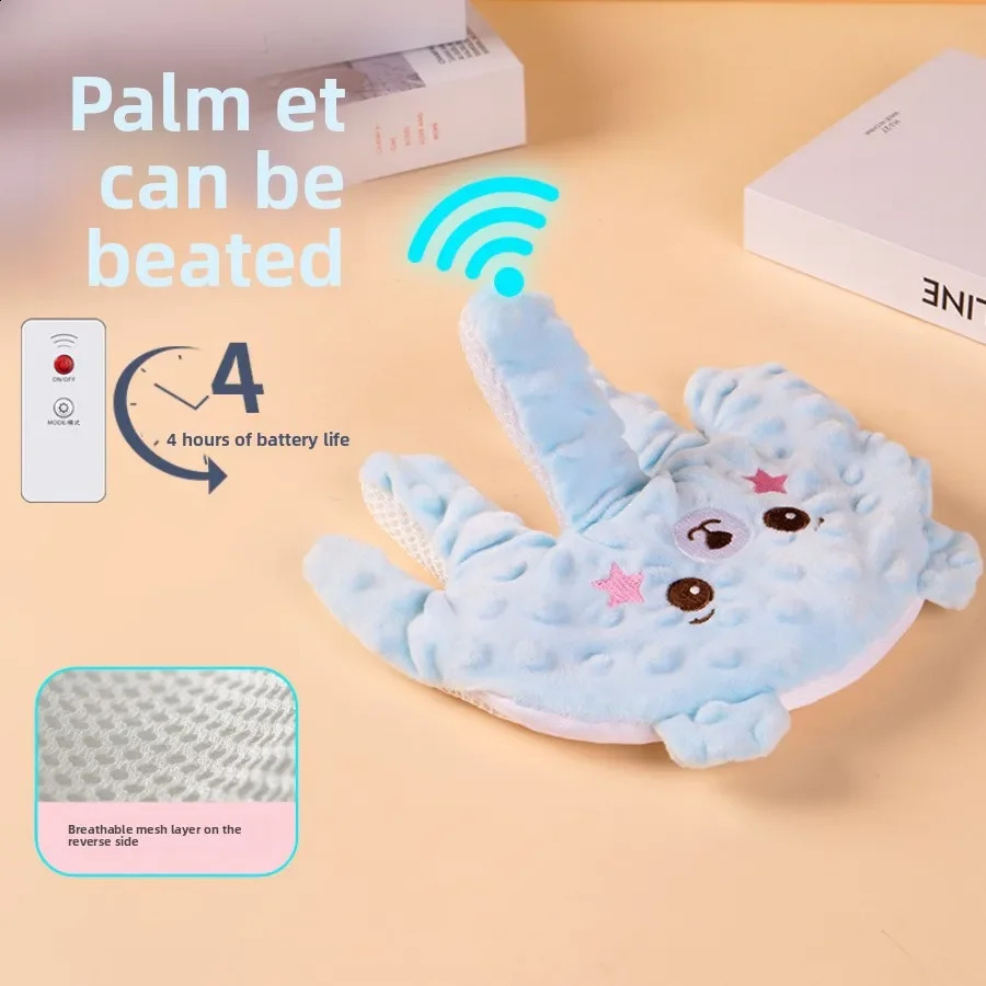 The baby slaps to sleep soothes the palm coaxes the baby to pat the butt to sleep on its own and avoids jumping and beating250820