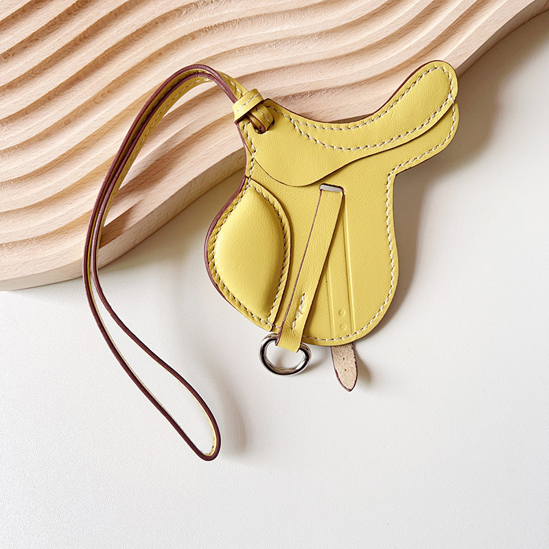 Designer Bag charms Lambskin Saddle Bag Charm Fashionable and High-end Genuine Leather Pendant Handmade Accessory
