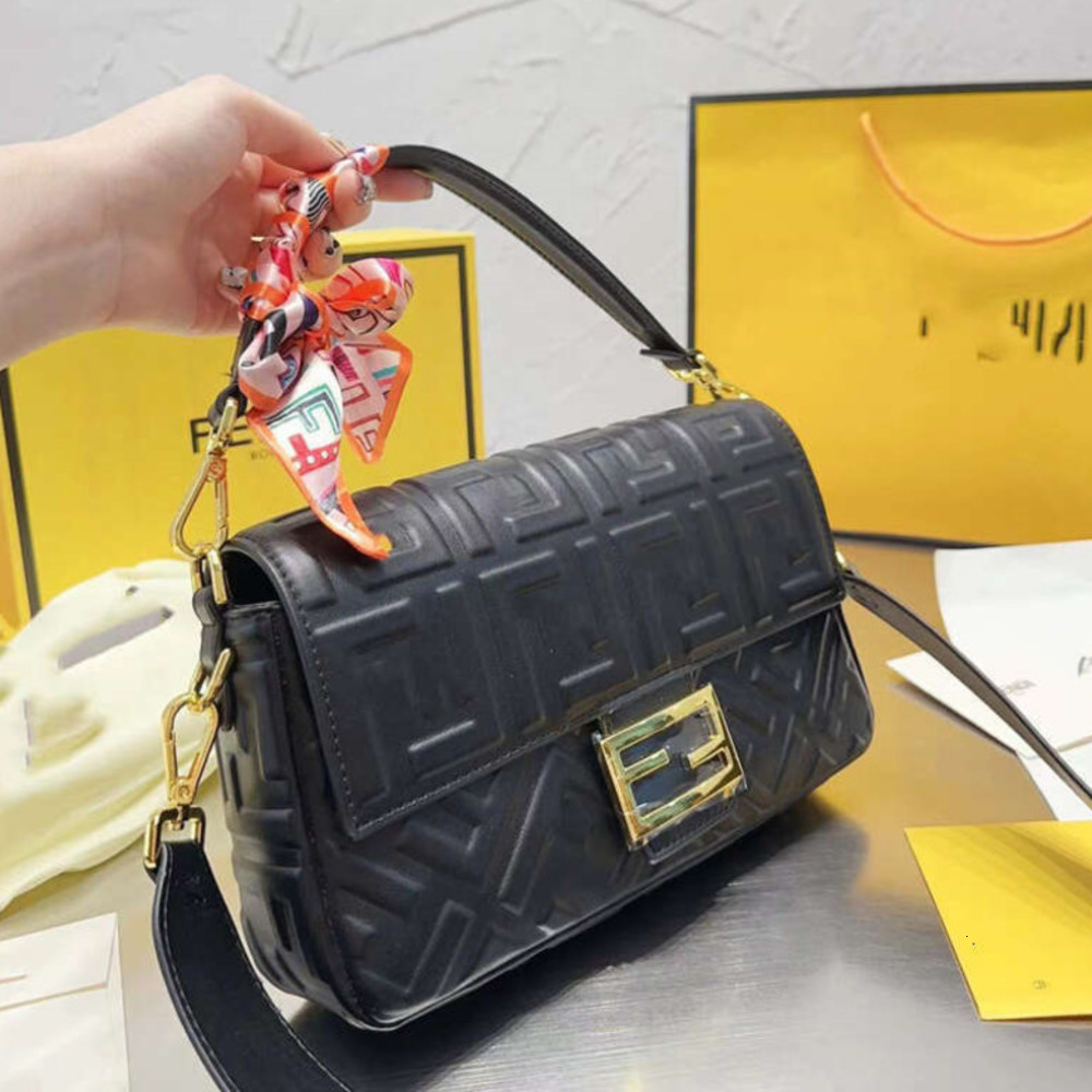 F Bag Designer Luxury Brand 2025 Flip Over Crossbody Handbag FF Letter Relief Baguette Bag High-End Single Shoulder Fashionable Womens Bag 1Ae11