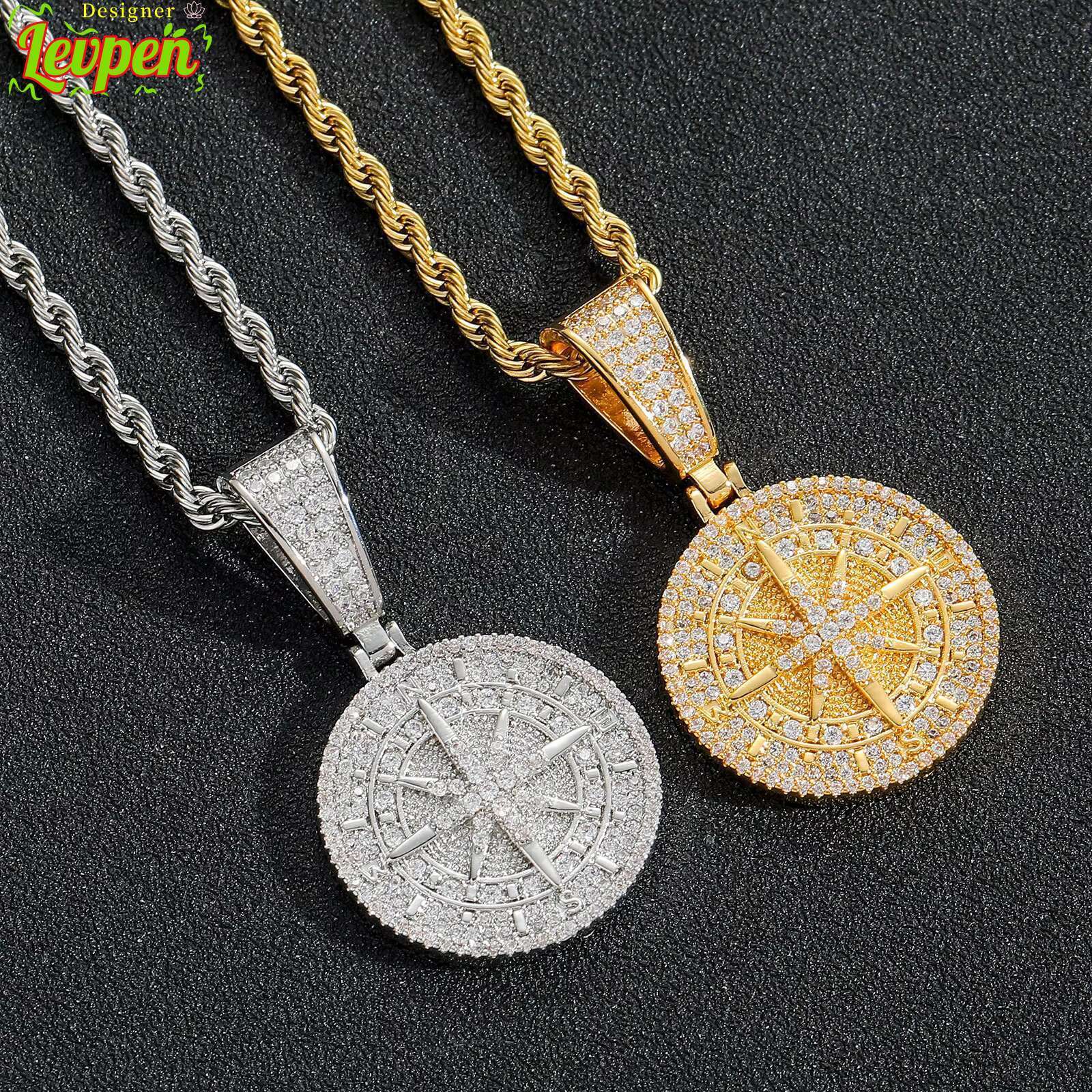 Designer LevpeIced Hip Hop Out Moissanite Diamond Compass Pendant Necklace for Men and Women Pendant Fashion Jewelry OACOCANecklace