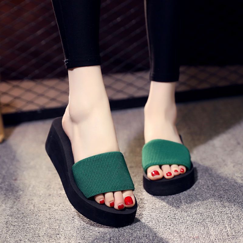 HOT free shipping flat for womens designer slippers khaki black pink Flat bottomed casual beach sandals