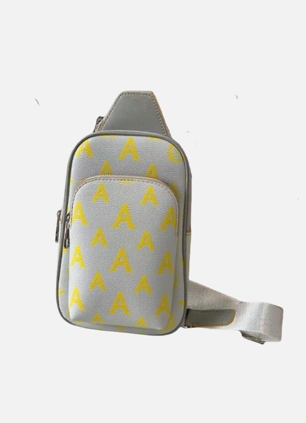 Designer Outdoor Bags Small size Men Casual Genuine Leather Designe Luxury Avenue Shoulder Cross Body Messenger Handbag Purse Pouch Spring Summer