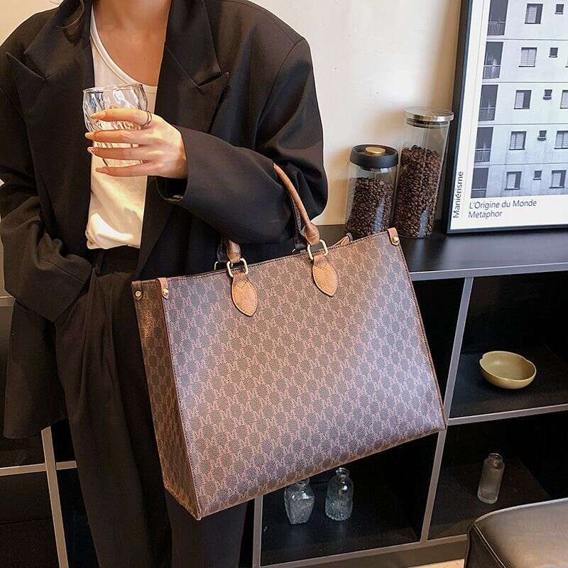 Stylish Atmosphere Large Capacity Single Shoulder Hand Handbag Commuter Women's Tote Bag