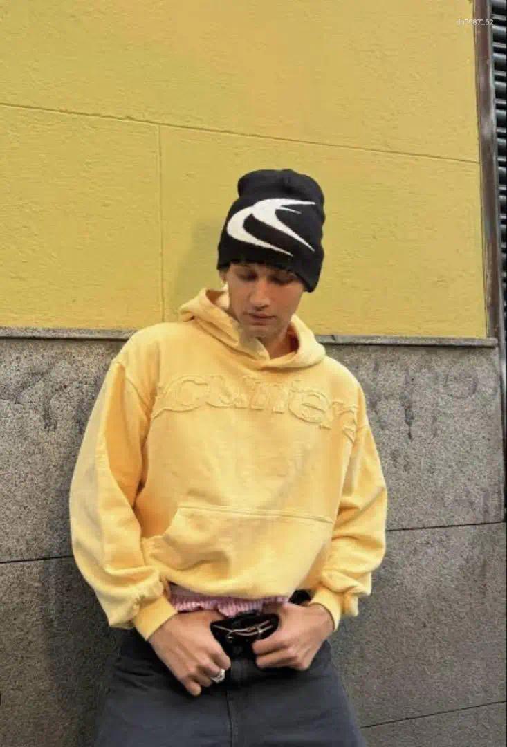 Men's Hoodies Simple Fresh Style Yellow Loose Sweatshirts Korean Harajuku Casual Cotton Comfort Fashion Long-Sleeves Anime