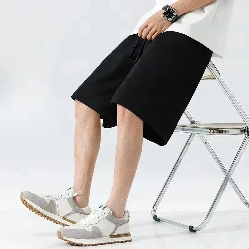 Summer mens and womens trendy comfortable shorts personalized versatile running loose home sports wear 250820