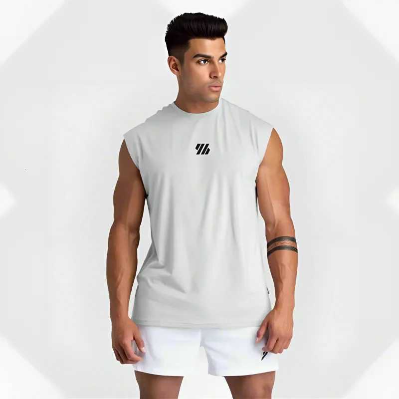 Mens Summer Gym Clothing Chuid-drying Mesh Loose Fitness Tank Tops Running Vests Bodybuilding Sleeveless Shirt Sportswear X250821