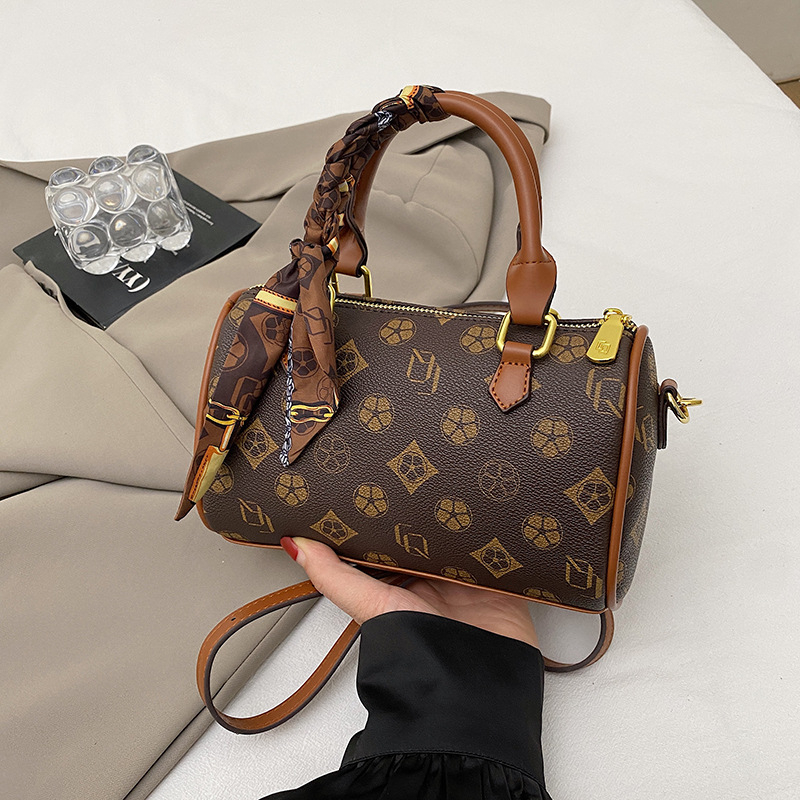 Free shipping designer bags hot selling New vintage hand-held cylindrical bag versatile single shoulder diagonal cross bag