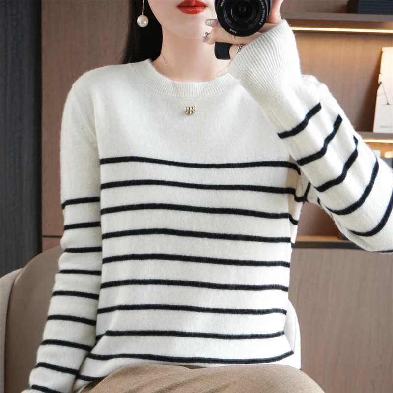 Autumn Winter Women O-neck Color Strip Pullover Wool Blend Fashion Soft Warm Sweater Cashmere Loose Casual Knit Base Top 250819
