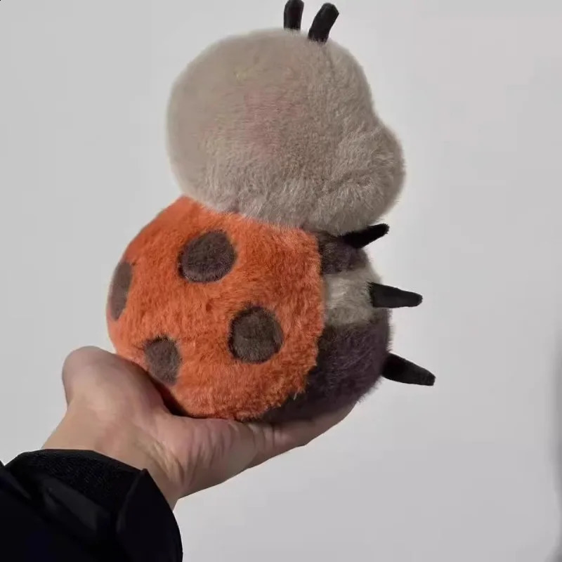 20CM Cute Fluffy Ladybug Little Bee Plush Toy Animal Honey Bee Stuffed Insect Toys with Wings PLushie Cartoon Kawaii Doll Kids 250820