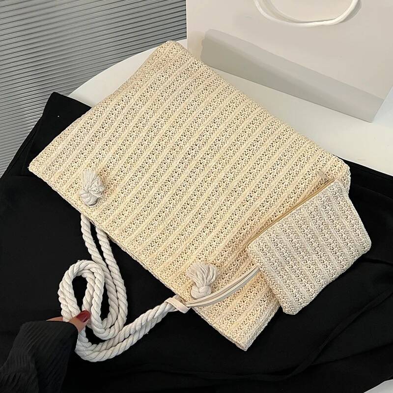 Autumn New Women s Handheld Bag Fashion Large Capacity Handbag Beach Leisure Women s Shoulder Bag Straw Weaving Bag Autumn New Designer Bag