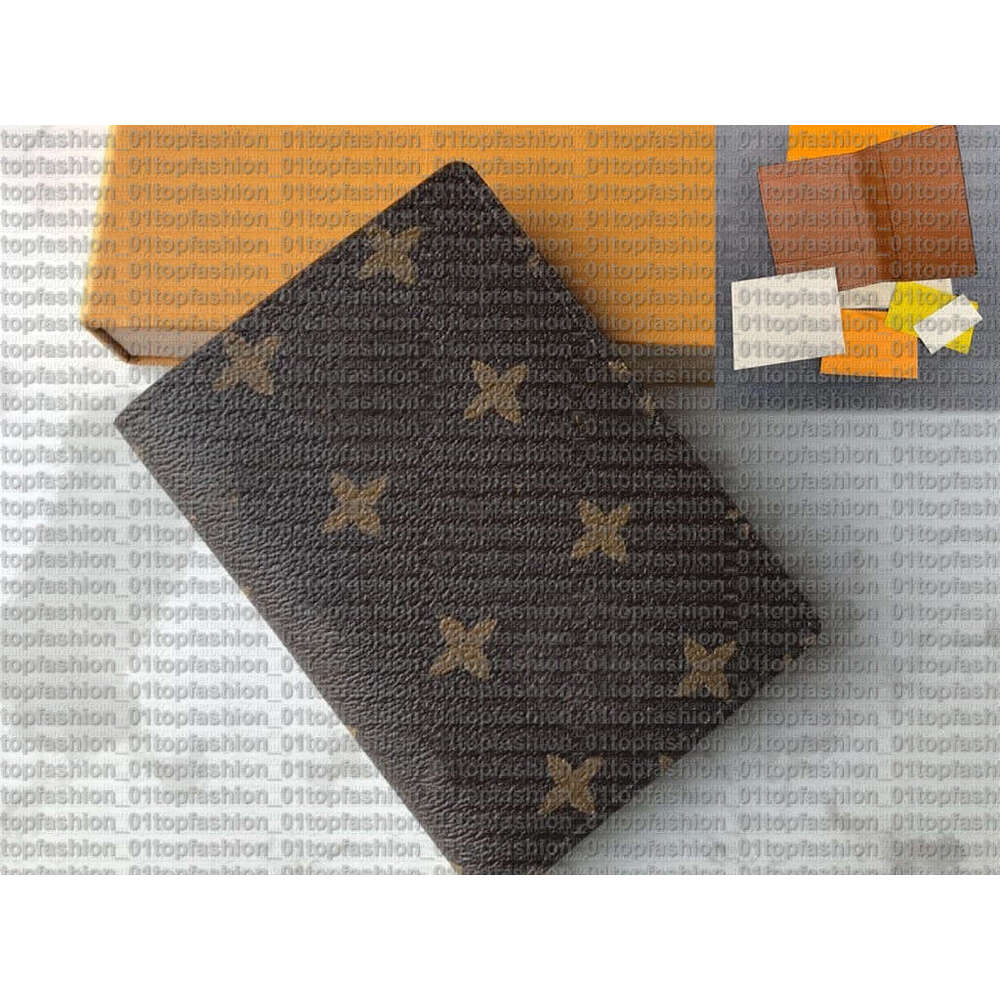 Wallets Holders Passport booklet women Brown flowers wallets leather passport cover brand credt card holder men business wallet carteira masculina With box
