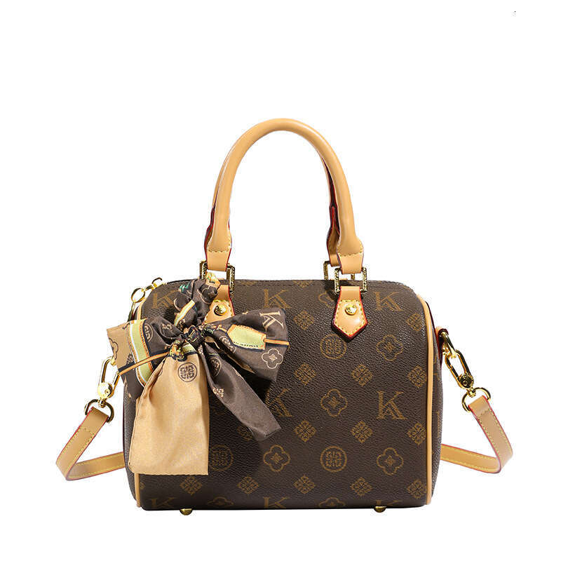 Vintage Shoulder Bags Handbag for Women 2025 New Pillow Boston Bag Versatile Crossbody Bag Letter Printed
