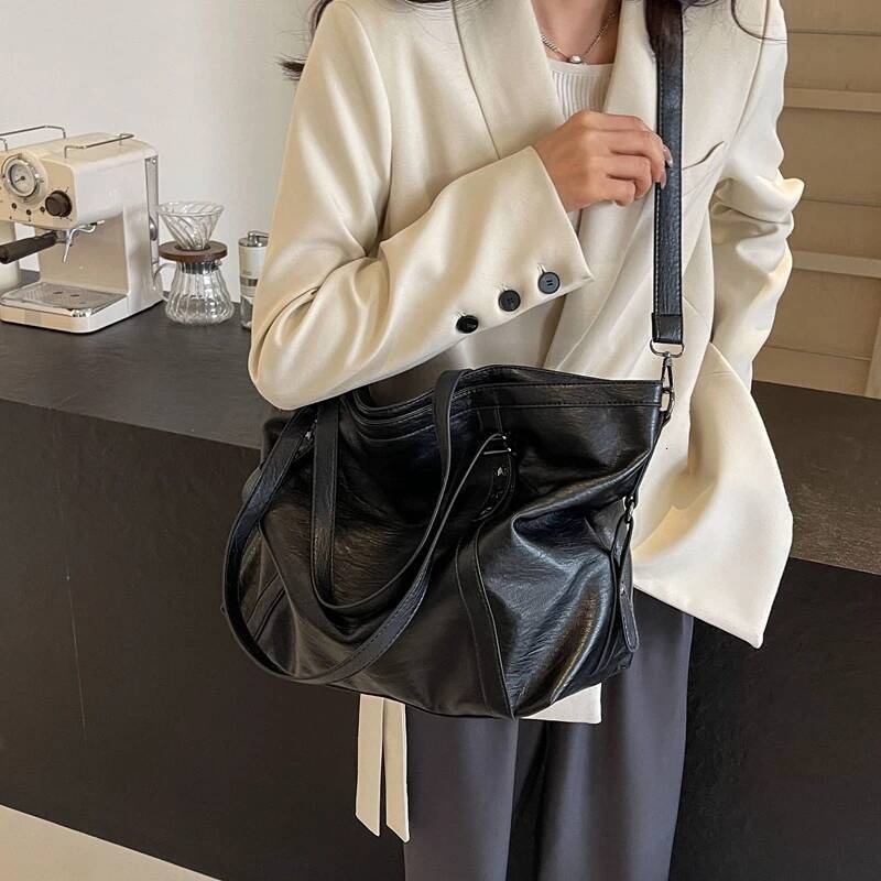 Autumn New Women s Crossbody Bag Tote Bag Soft PU Leather Solid Color Large Capacity Shoulder Bag Women s Shoulder Bag Autumn New Designer Bag