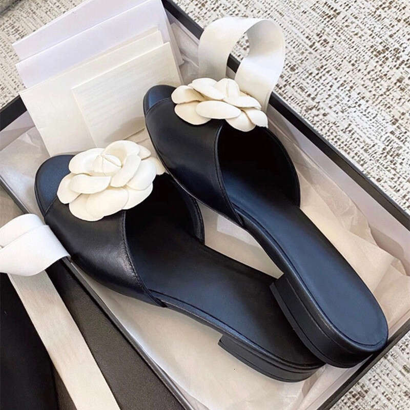 1446 Sheepskin Version ~ Little Fragrance Camellia Genuine Leather One-Strap Summer Fairy Style Flat Sandals for Women