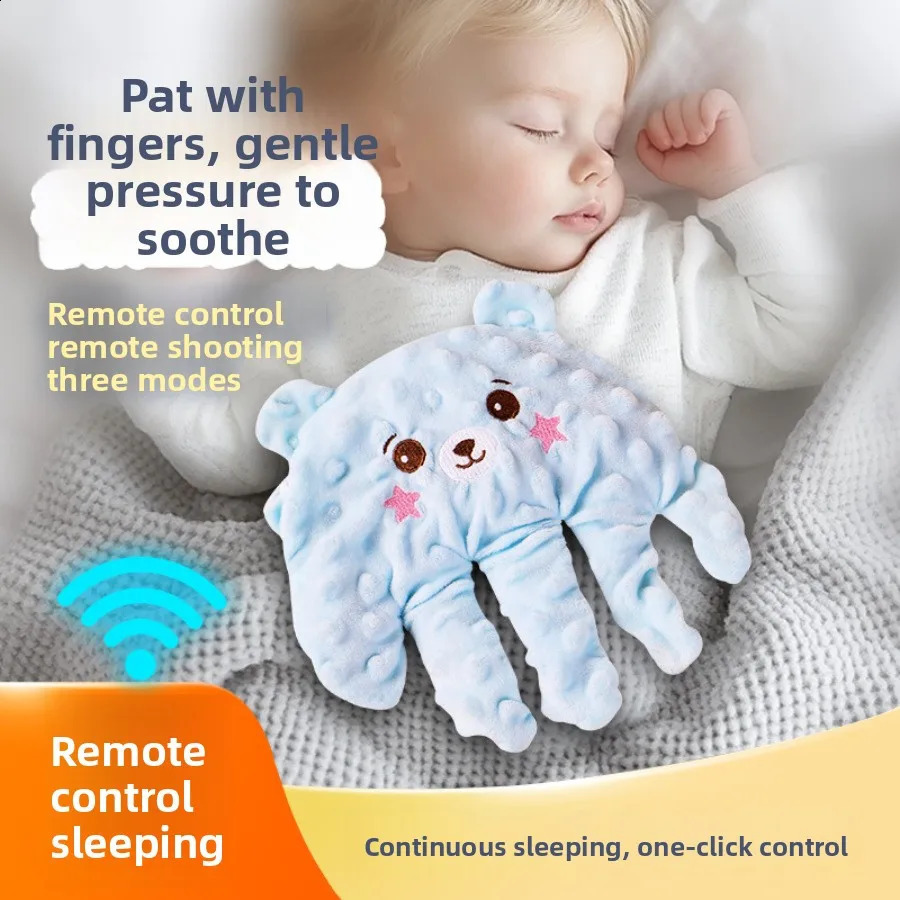 The baby slaps to sleep soothes the palm coaxes the baby to pat the butt to sleep on its own and avoids jumping and beating250820