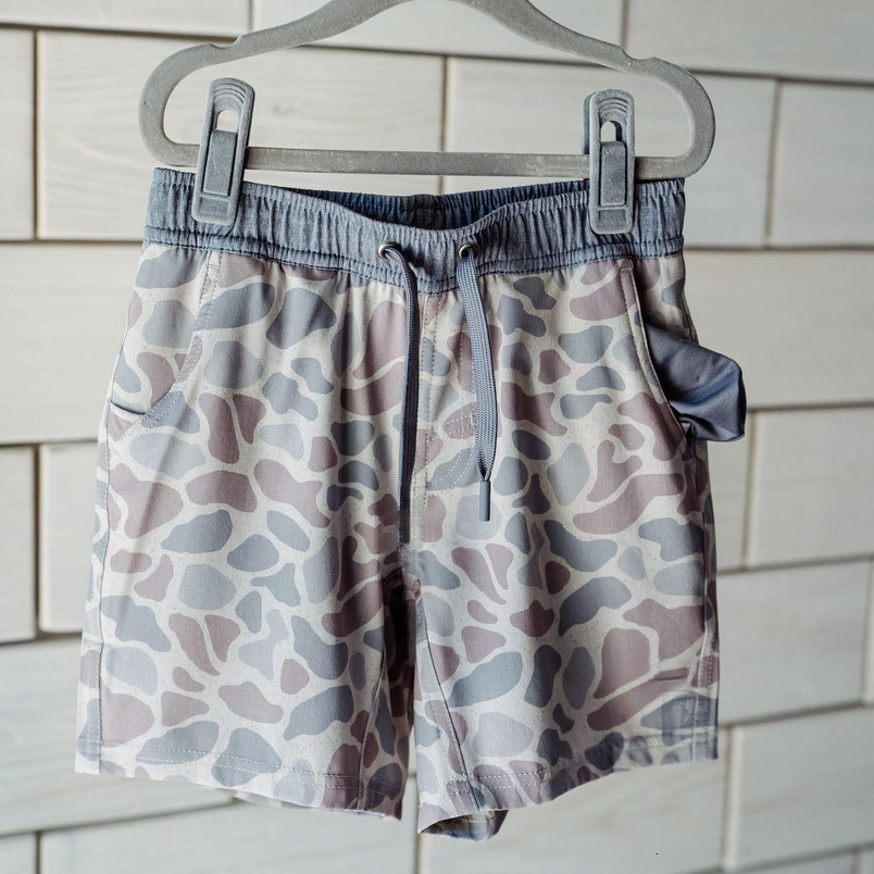 Summer Loose Quick-Dry Camouflage Fabric Beach Vacation Water-Resistant Men's Shorts wholesale