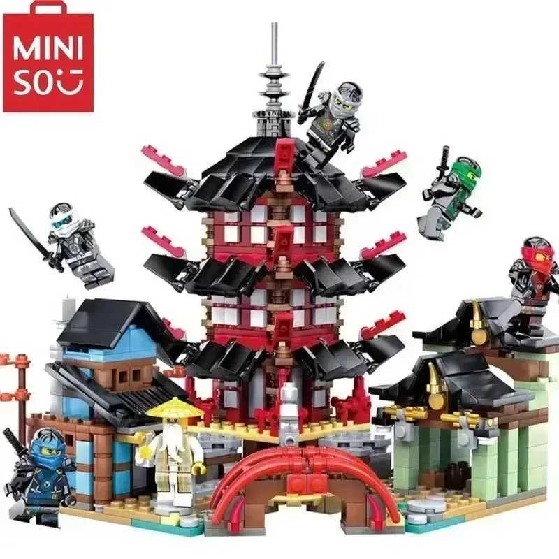 70751 Phantom Ninja Small Temple Eastern Architecture Flagship Set 737 pieces including a collection of building blocks for boys L250821
