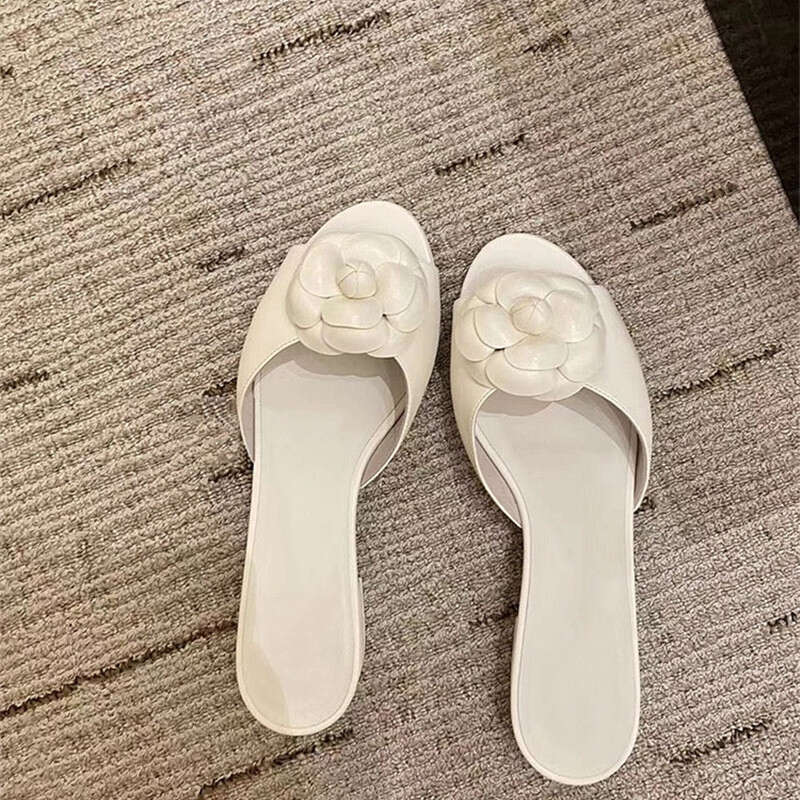 1446 Sheepskin Version ~ Little Fragrance Camellia Genuine Leather One-Strap Summer Fairy Style Flat Sandals for Women