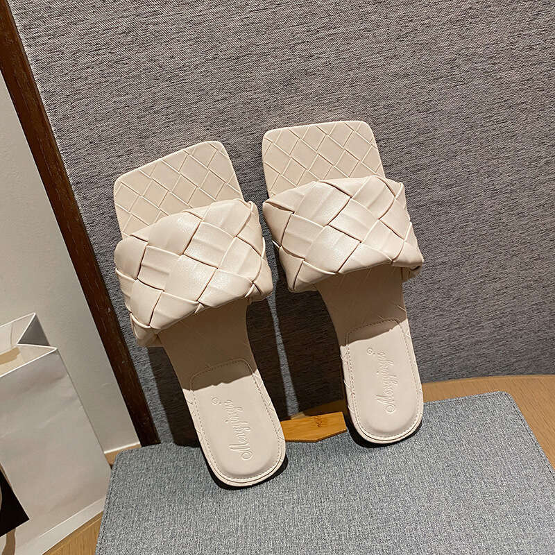 Small Internet Celebrity Slippers for Women, Outdoor Wear, 2022 New Square Toe Woven Flat Sandals, Large Size Lazy Shoes