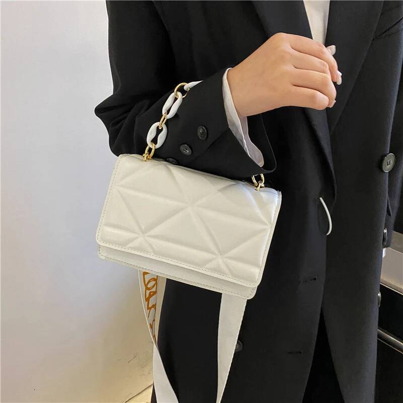 Autumn New Women s Crossbody Bag Fashion Handbag Retro Personality Wide Shoulder Strap Women s Shoulder Bag Autumn New Simple Casual Designer Bag