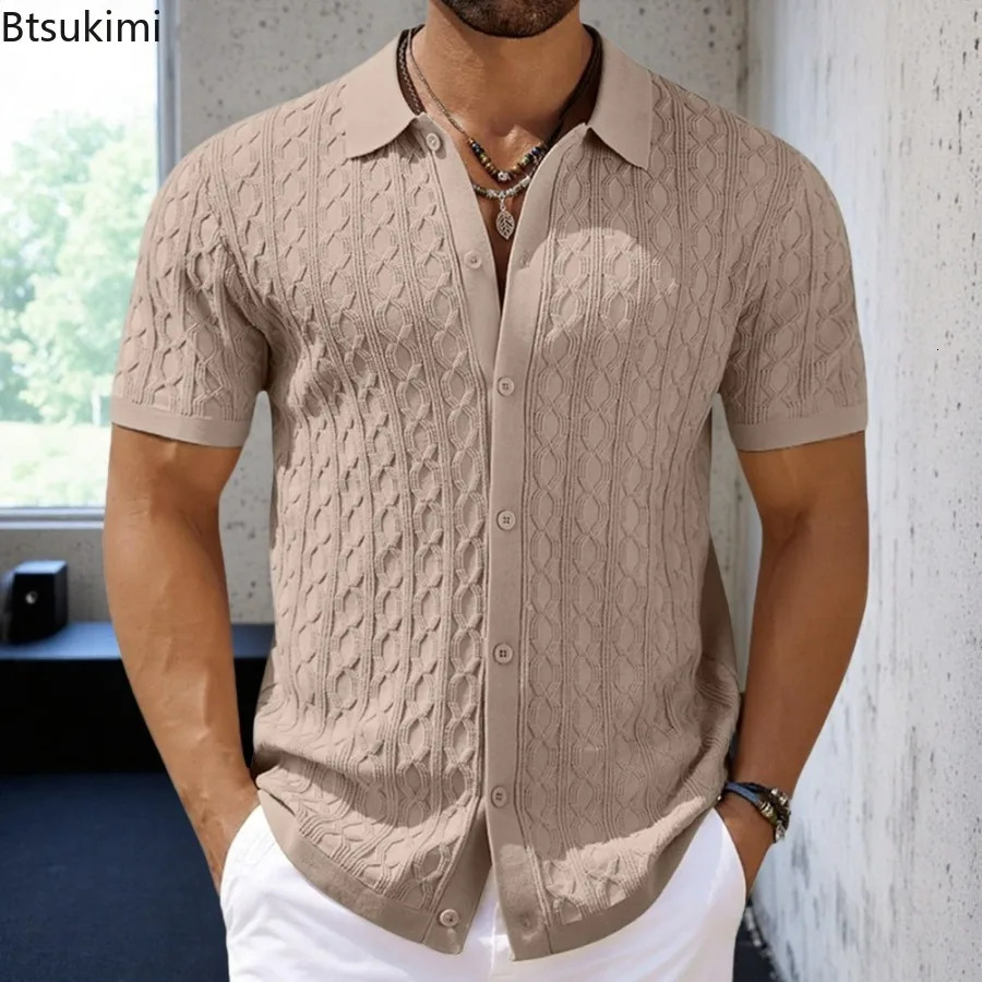 2025 Mens Summer Short Sleeve Polo Shirts Knitted Lapel Cardigan Top Stripe Stitching Men Polo Tee Shirt Fashion Camisa Hombre 250822