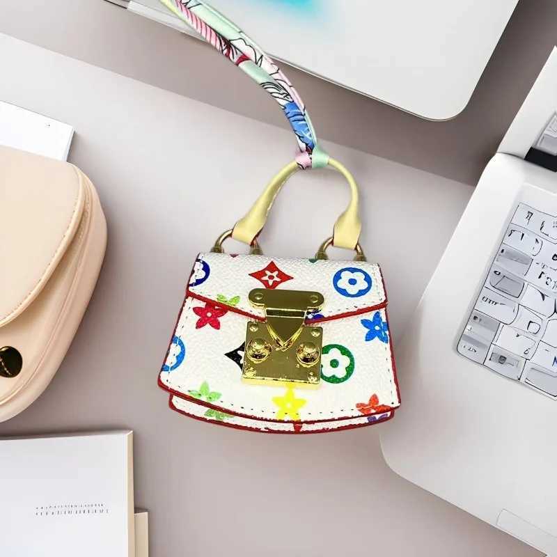 New Mini Bag Small Pendant Fan Bag Mouth Red Envelope Car Key Bag Buckle Pendant Earphone Bag Presbyopia Mini Bag Z250822