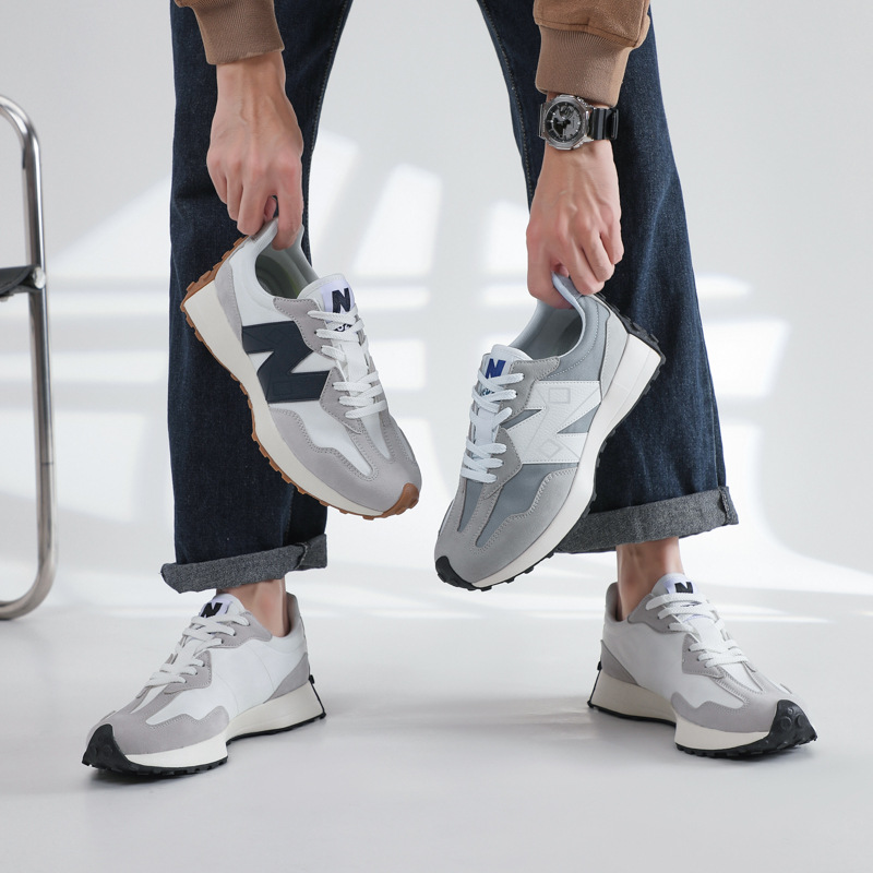 this year Spring and Autumn Cool Run Casual couple sports shoes popular Little Waist dad shoes retro men's and women's shoes