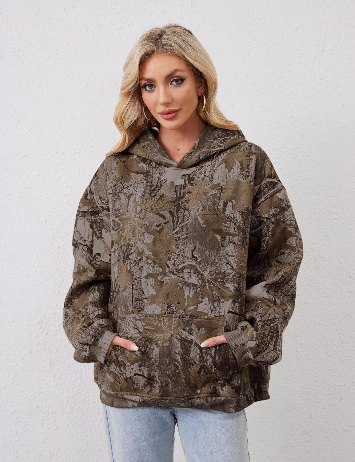 Autumn new men's and women's camouflage hoodie maple leaf print sports hooded sweater with pockets