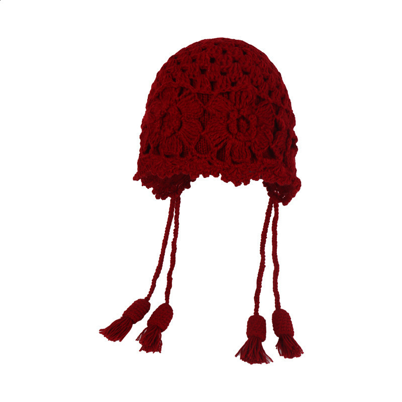 Ethnic Style Handmade Crochet Hat for Women Autumn and Winter Floral Hollow Knitted Hat Travel Photo Pullover Yarn Hat