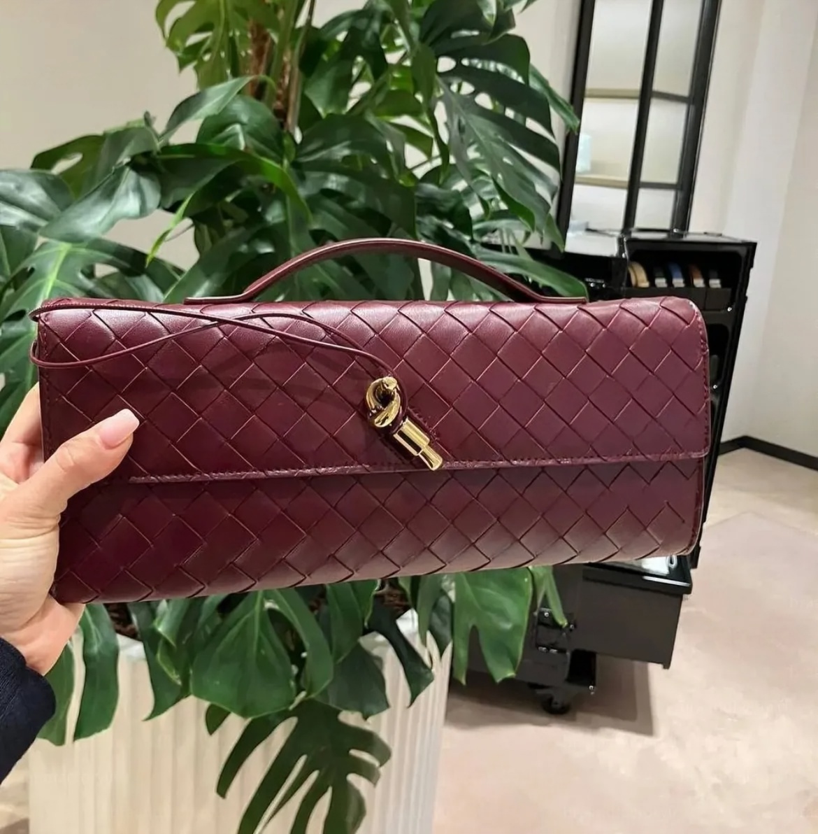 Luxury Real Long Clutch Andiamo with Handle Intrecciato Craftsmanship Leather Women Shoulder Bags Purses and Handbags Famous Designer Evening Bag r