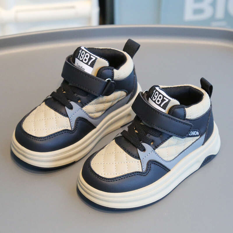 Childrens Sports 2025 Spring Autumn Boys Casual Sneakers High-top Lightweight Girls Bread Soft Sole Baby Shoes C260130