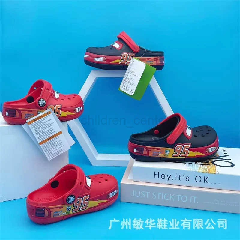 Disney Disney Lightning Mcqueen Pixar Flashing Light Outdoor Beach Slippers Cute Cartoon Anime Pool Anti Slip No95 Cars Slippers W250822