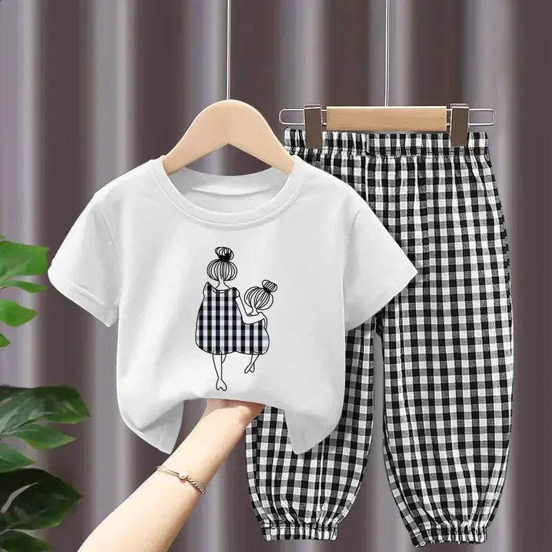 Childrens Clothing Sets Mother and Daughter Printed Short-sleeved Top Plaid Printed Trousers Kids Clothes Girls 2 To 8 Years 250822