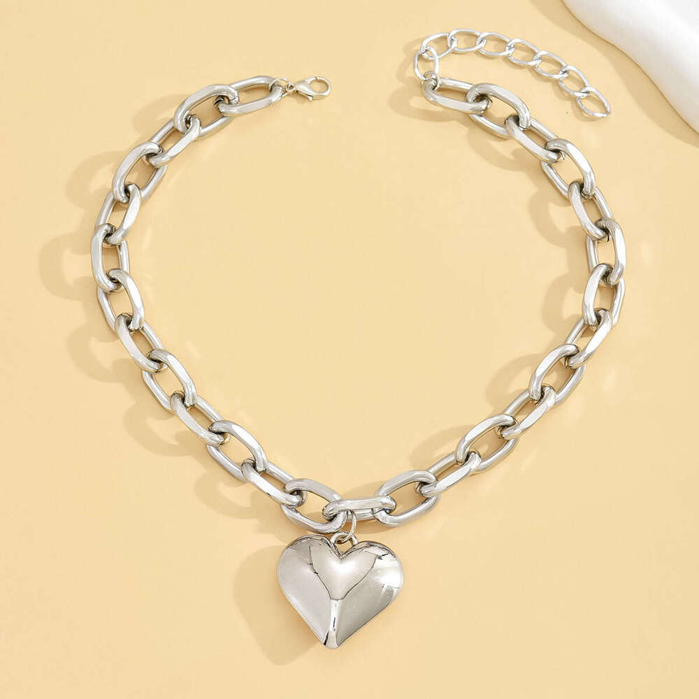 Luxury Jewelry Pendant Necklaces New Arrival HighQuality Designer Necklace Rhombus Four-Leaf Clover Diamond-Encrusted Gold Plated Flowernecklaces for 